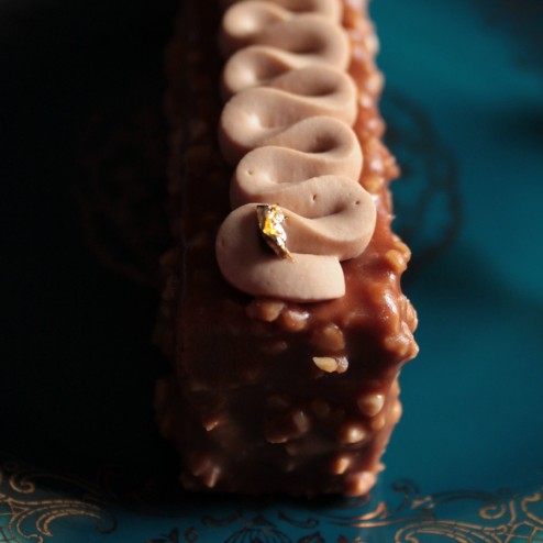 Entremets noisette - Chocolaterie de Cyril Lignac - LesVoiesPourpres - Esther Ghezzo - The ARTChemists