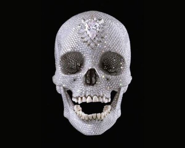 « For the Love of God » de Damien Hirst : un crâne, des diamants, une vanité moderne