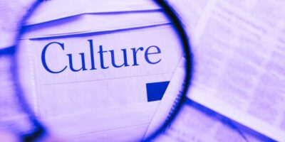 le mot culture imprimé sur un journal