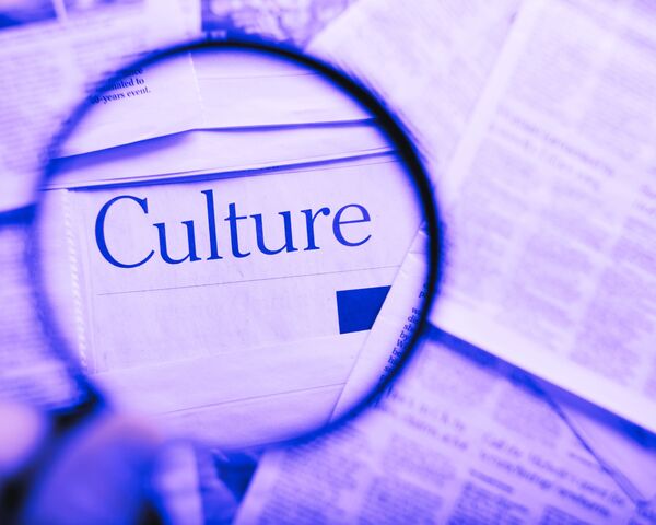 le mot culture imprimé sur un journal