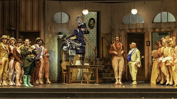scène de La Vie parisienne par la Comédie française 2026 au théâtre du Chatelet